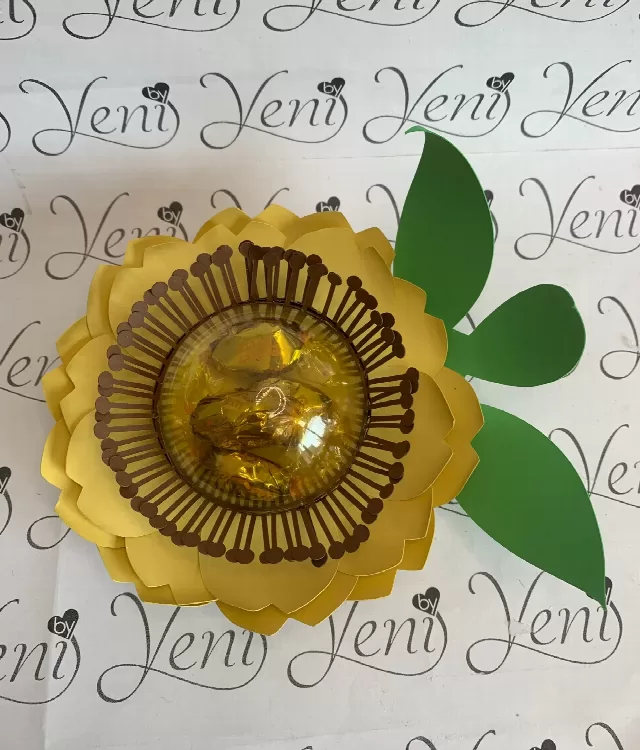 Flower candy holder - For 4 sizes - Svg and Studio files